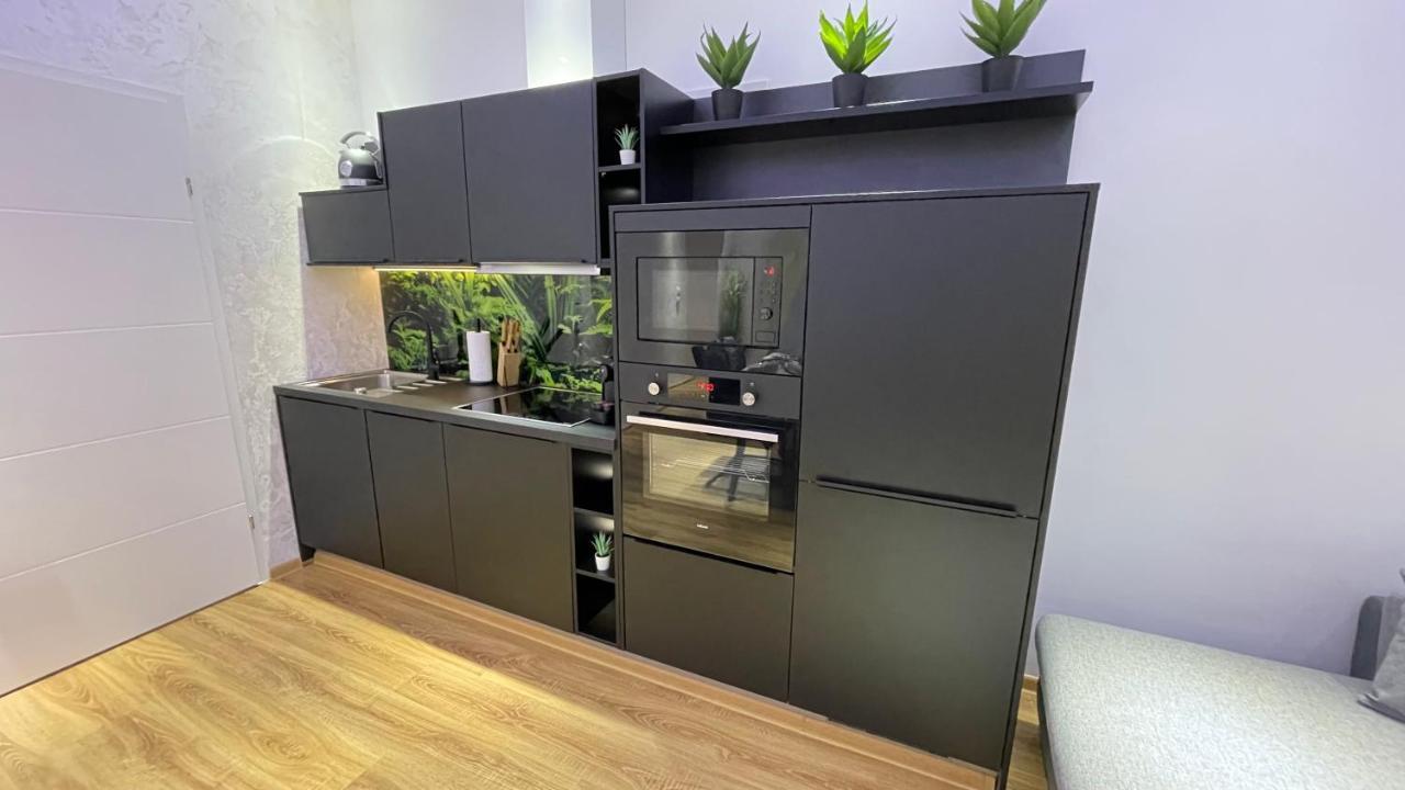 D&D Schonbrunner Deluxe Apartment Vienna Esterno foto